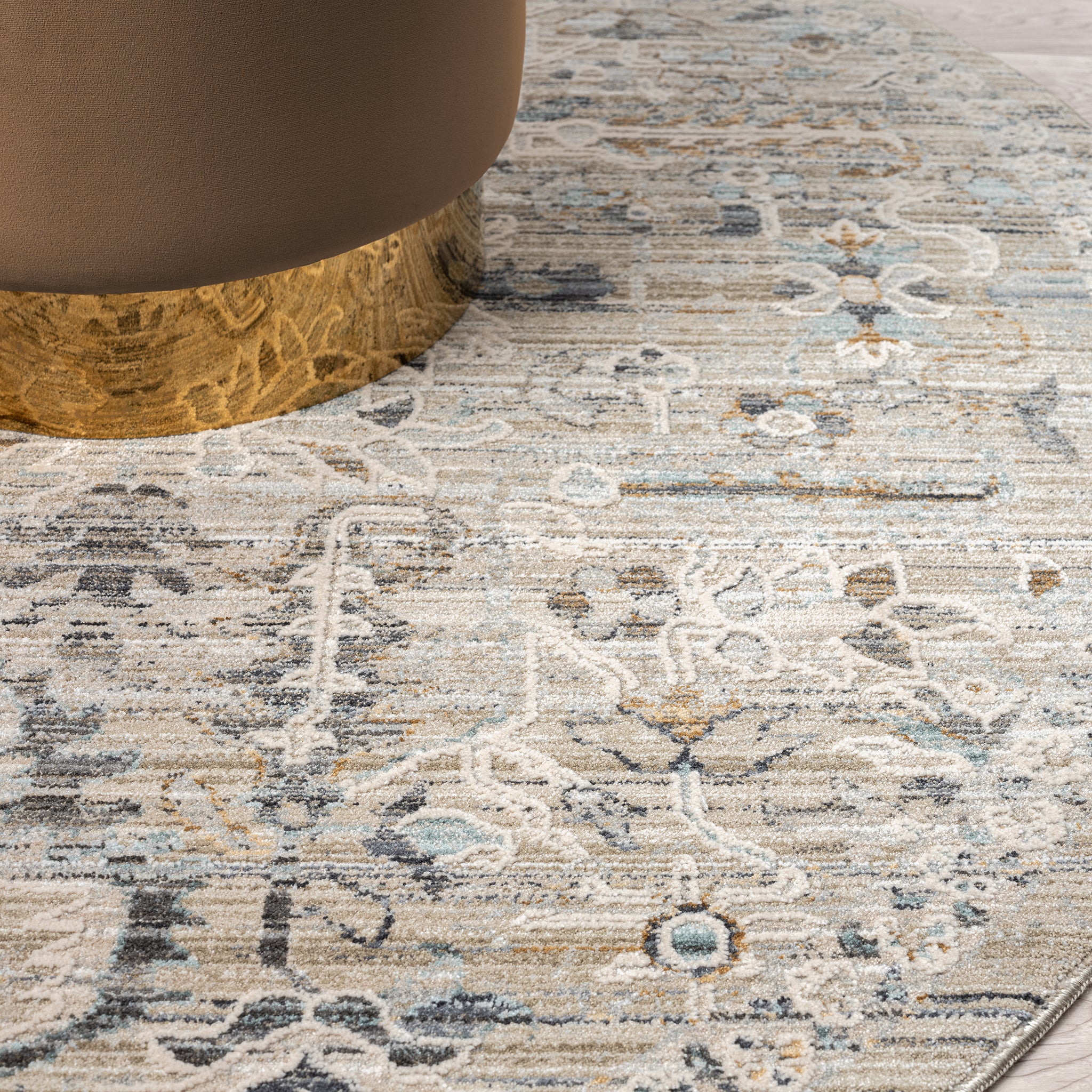 Aubre Contemporary Area Rug - Vintage Charm