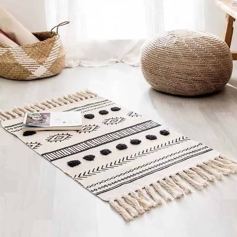 Handwoven Cotton Tassel Rug - 60x90cm