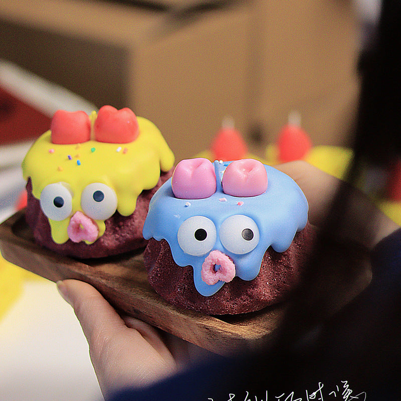 Blue Cake Candle - Cute Soy Wax Candle, Gift for Friends (Gardenia)